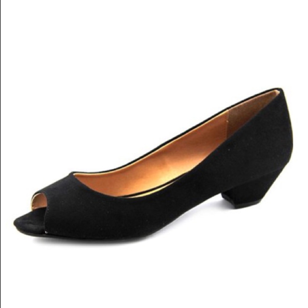 CL by Laundry Homerun Peep Toe Pump